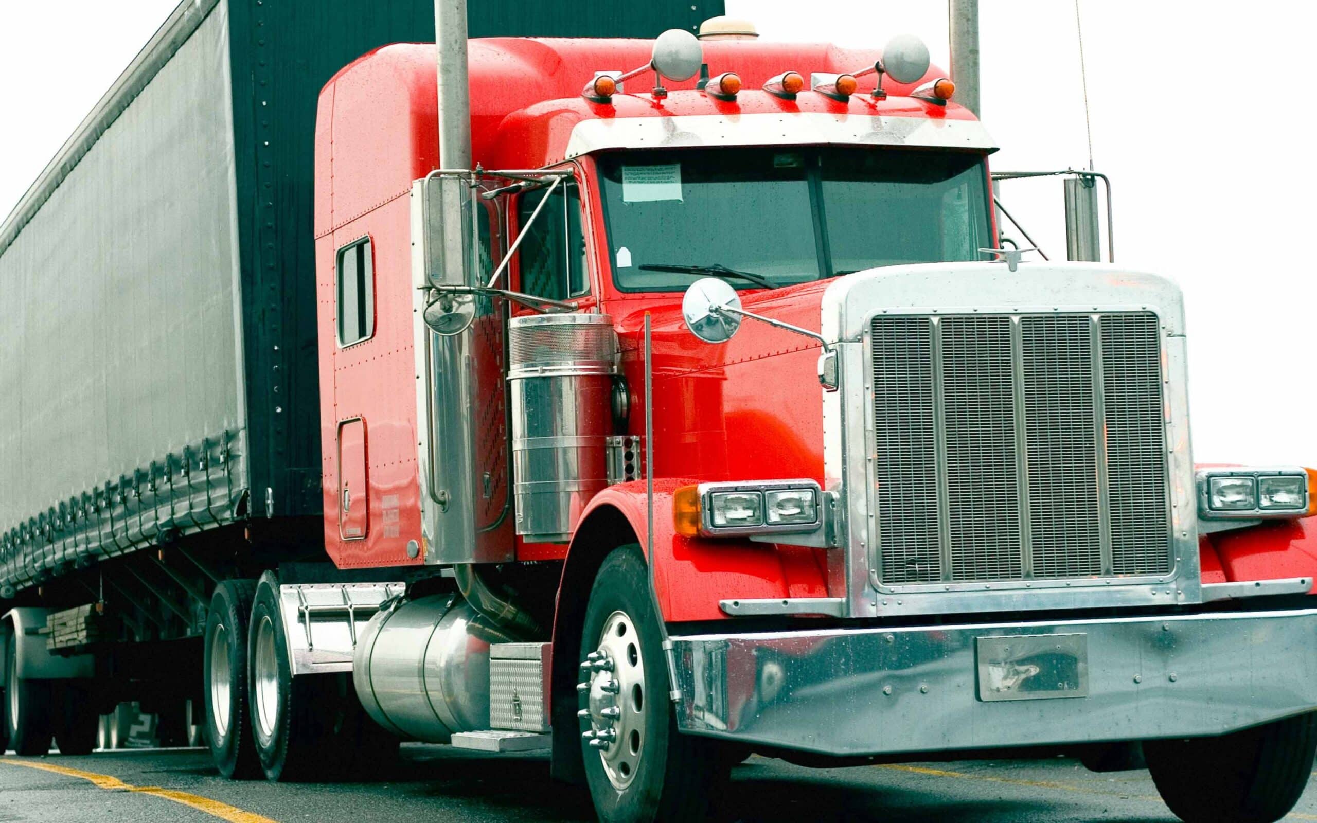 Best Truck Driving Academy Programs for New CDL Drivers